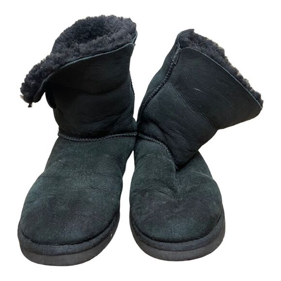 UGG Australia Women's Bailey Button II, Black Winter Boots, Size 8 Worn In - Picture 7 of 8